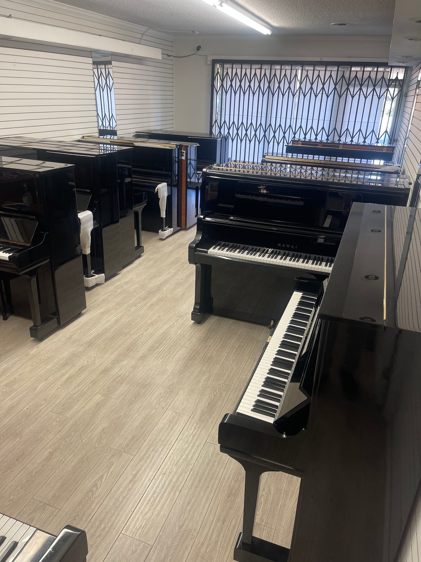 Huge inventory and Mega discount all Yamaha and Kawai pianos