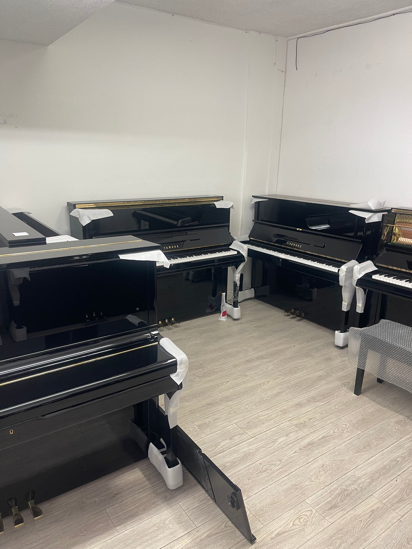 Huge inventory and Mega discount all Yamaha and Kawai pianos