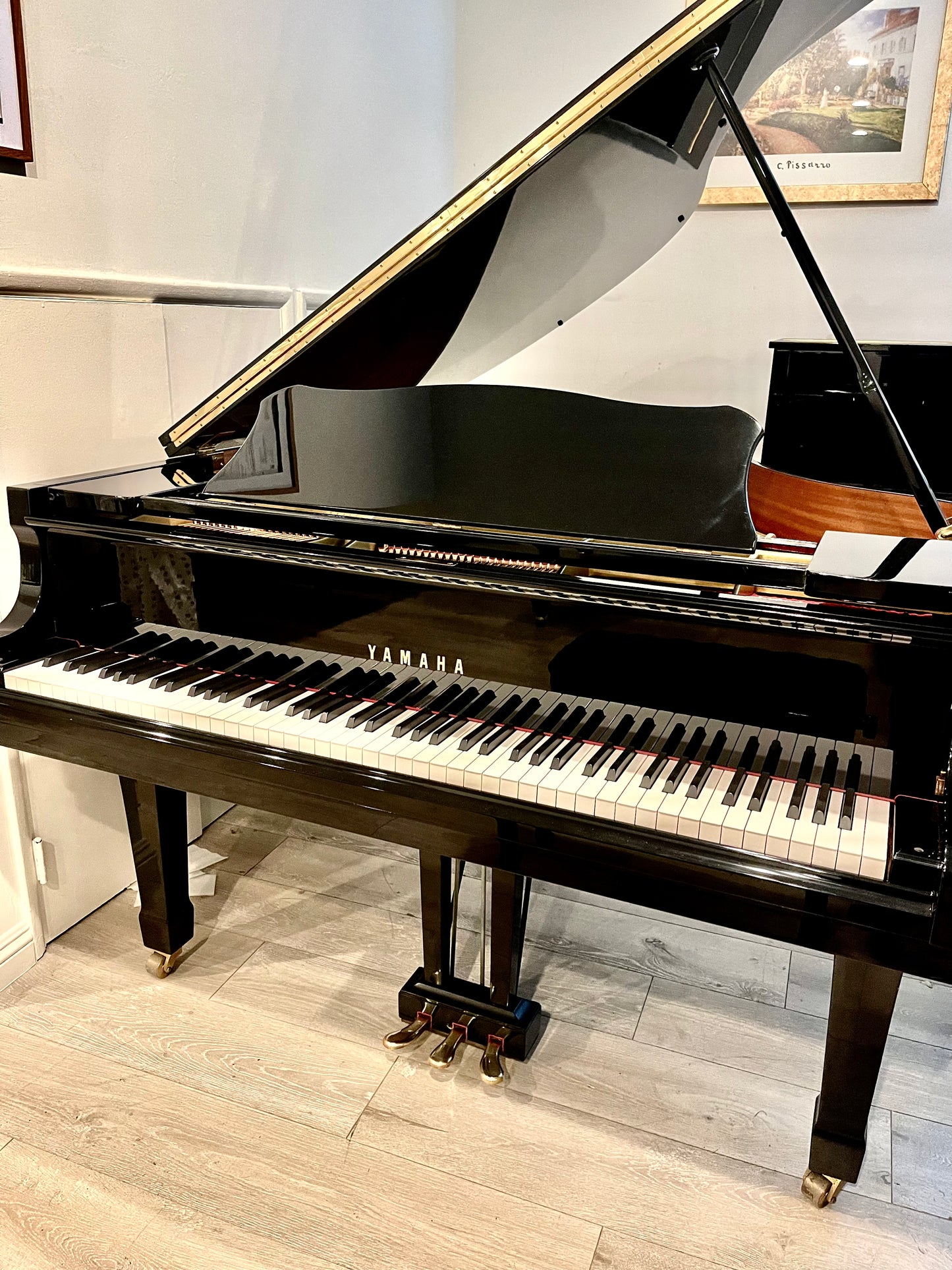 Yamaha G2 Grand Piano