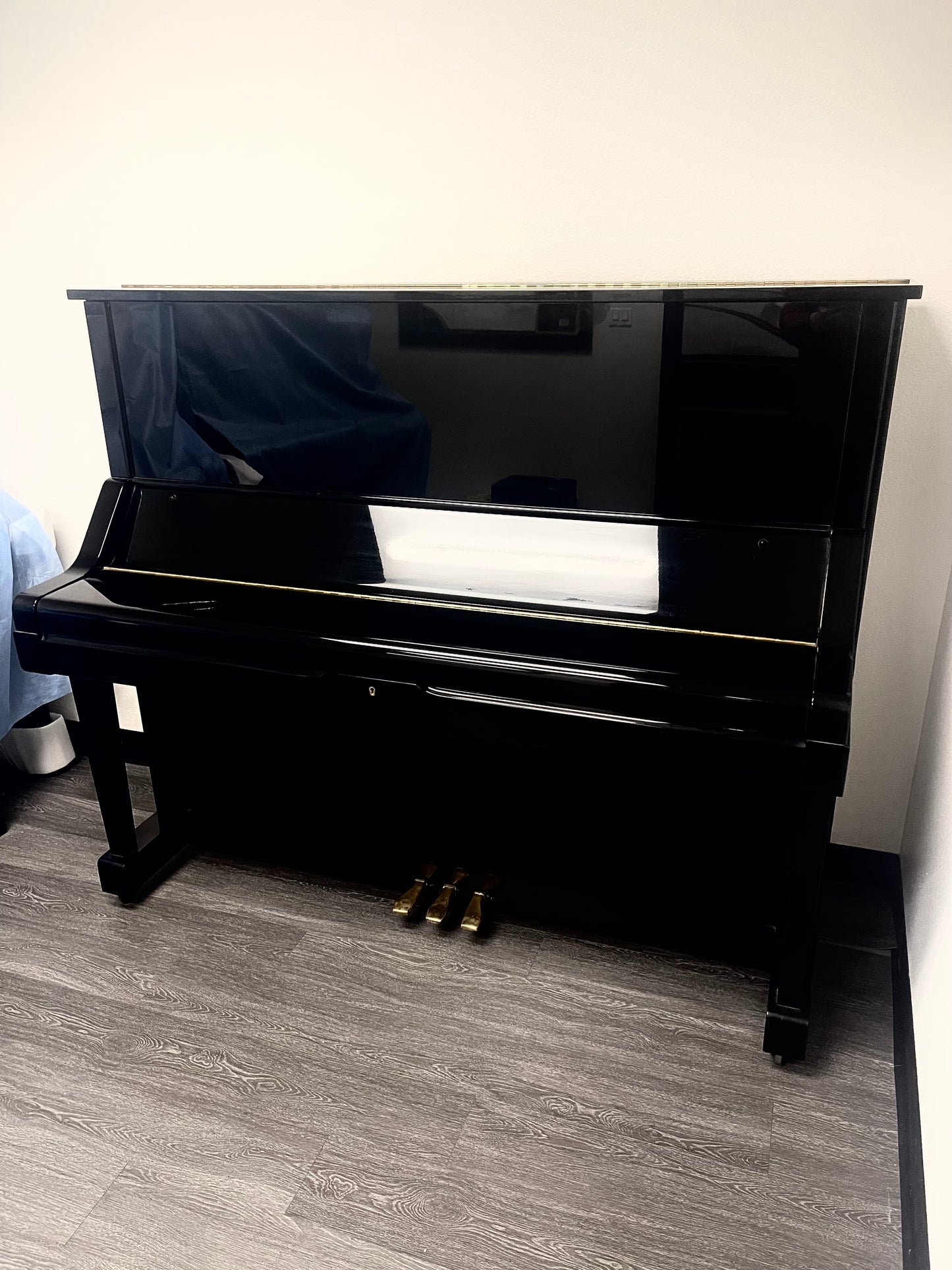 Excellent Condition Yamaha UX52” Upright Piano