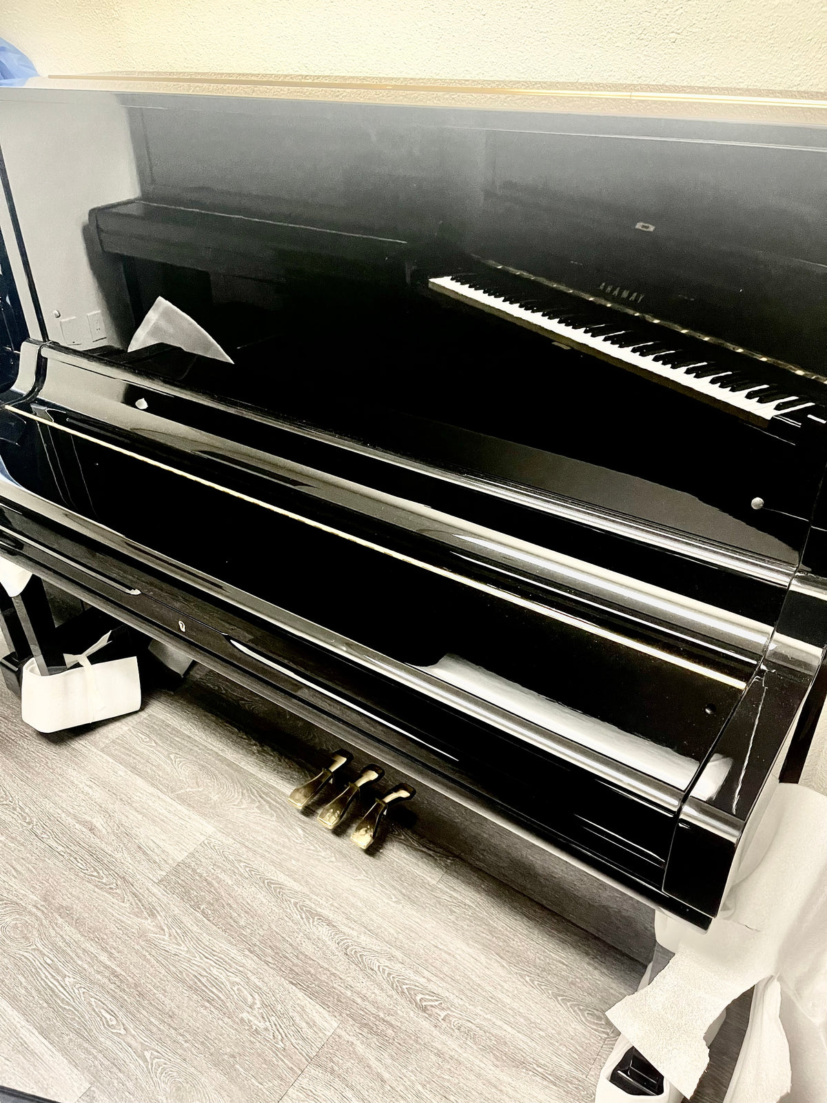 Superb Pristine Yamaha U3M Upright Piano