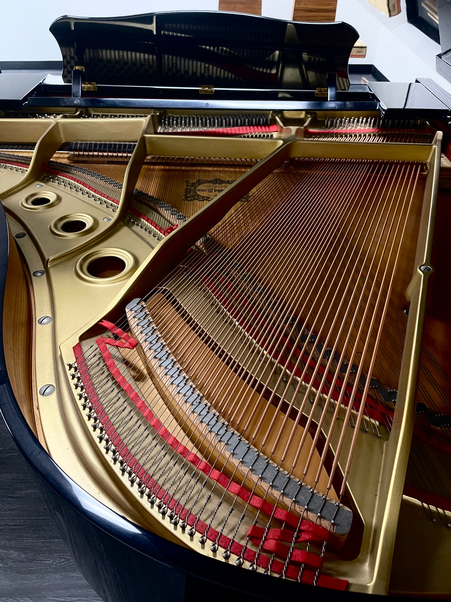 Like new Yamaha 1990 G2 Grand Piano