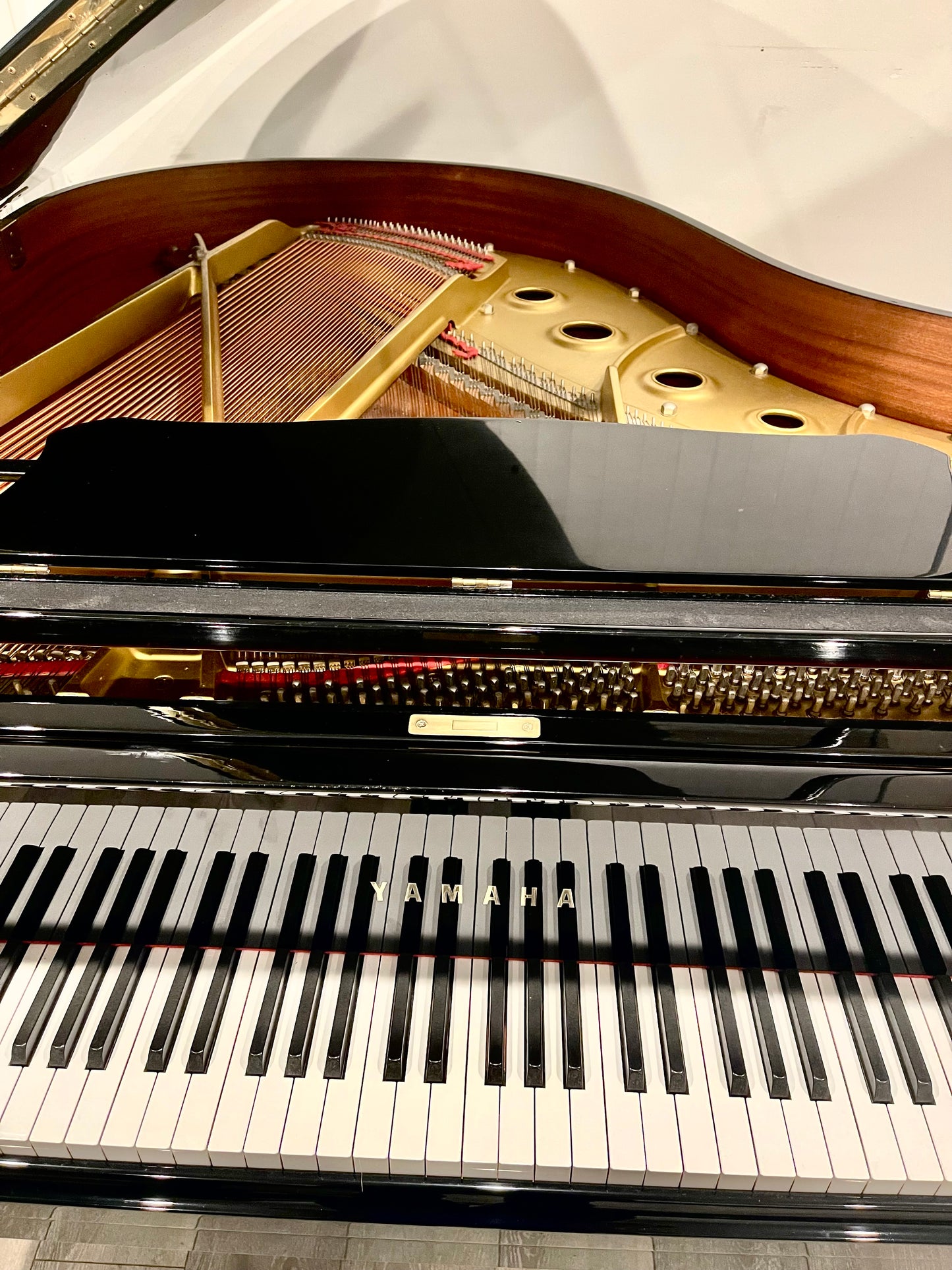 Superb condition 1990 Yamaha G1 grand piano