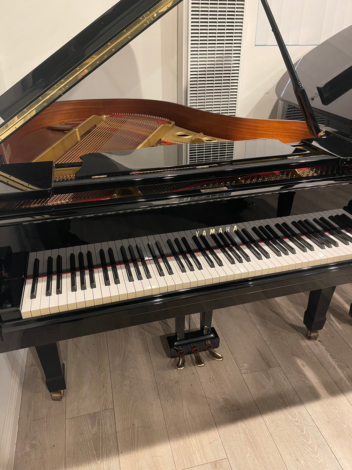Pristine Condition 1988 Yamaha G2 Grand piano