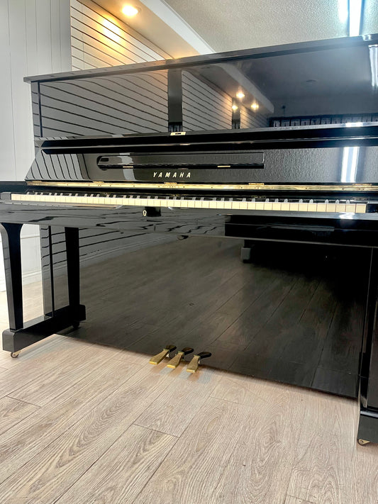 Great Condition Yamaha U1 Upright Piano