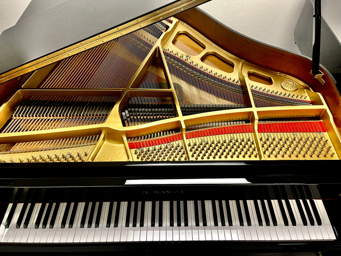 2000 Kawai GM10 Baby grand piano