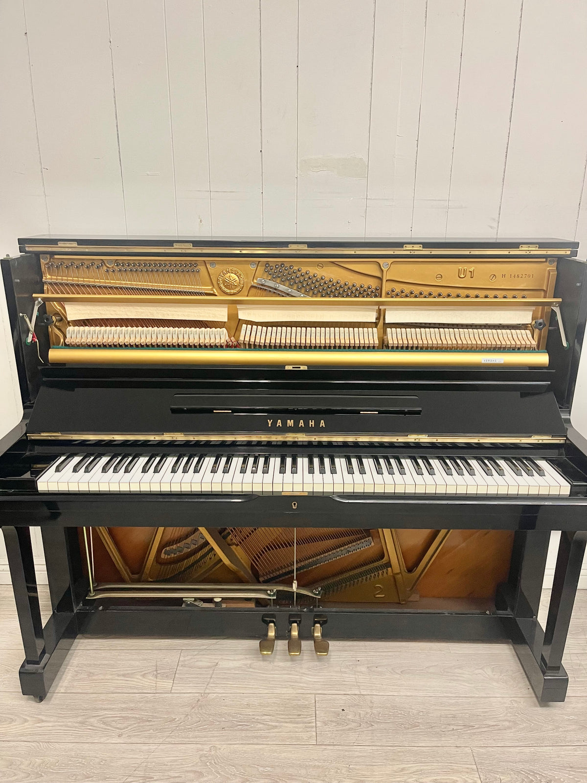 Great condition Yamaha U1 Upright Piano Free delivery and tuning