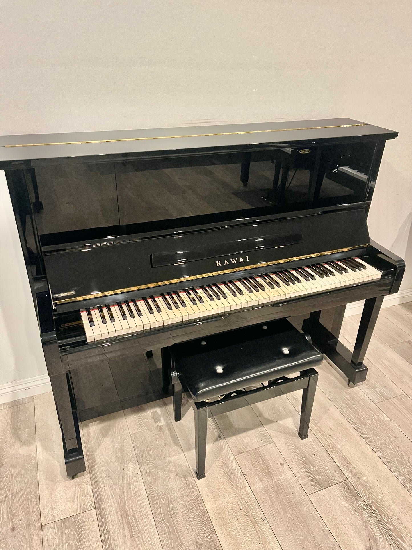 Built in 2000 Japan Kawai 48” upright piano