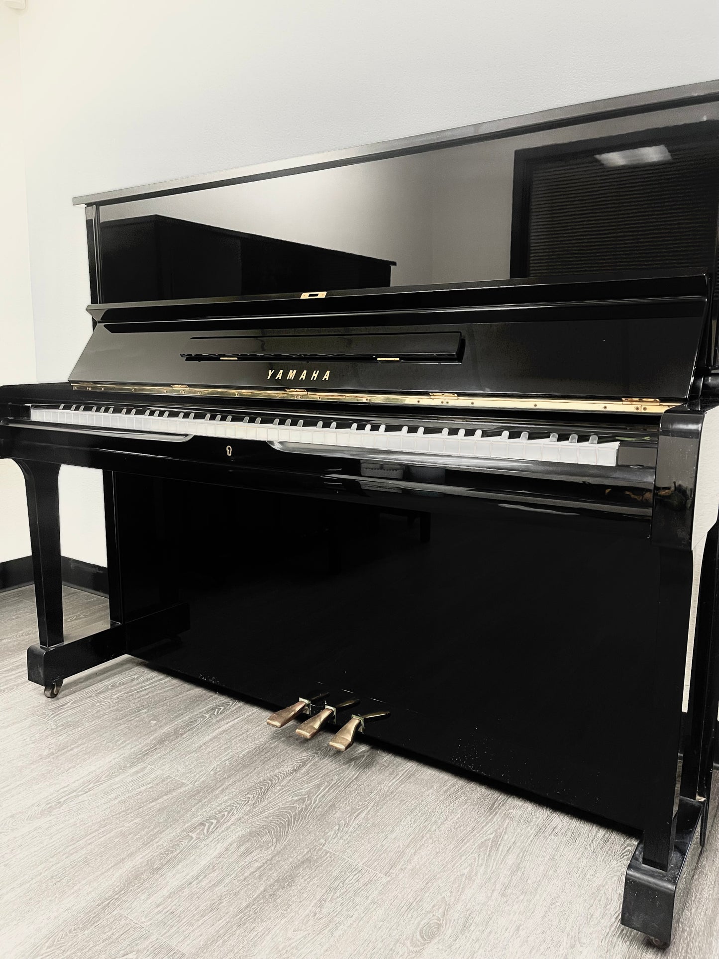 Yamaha U1A Upright piano