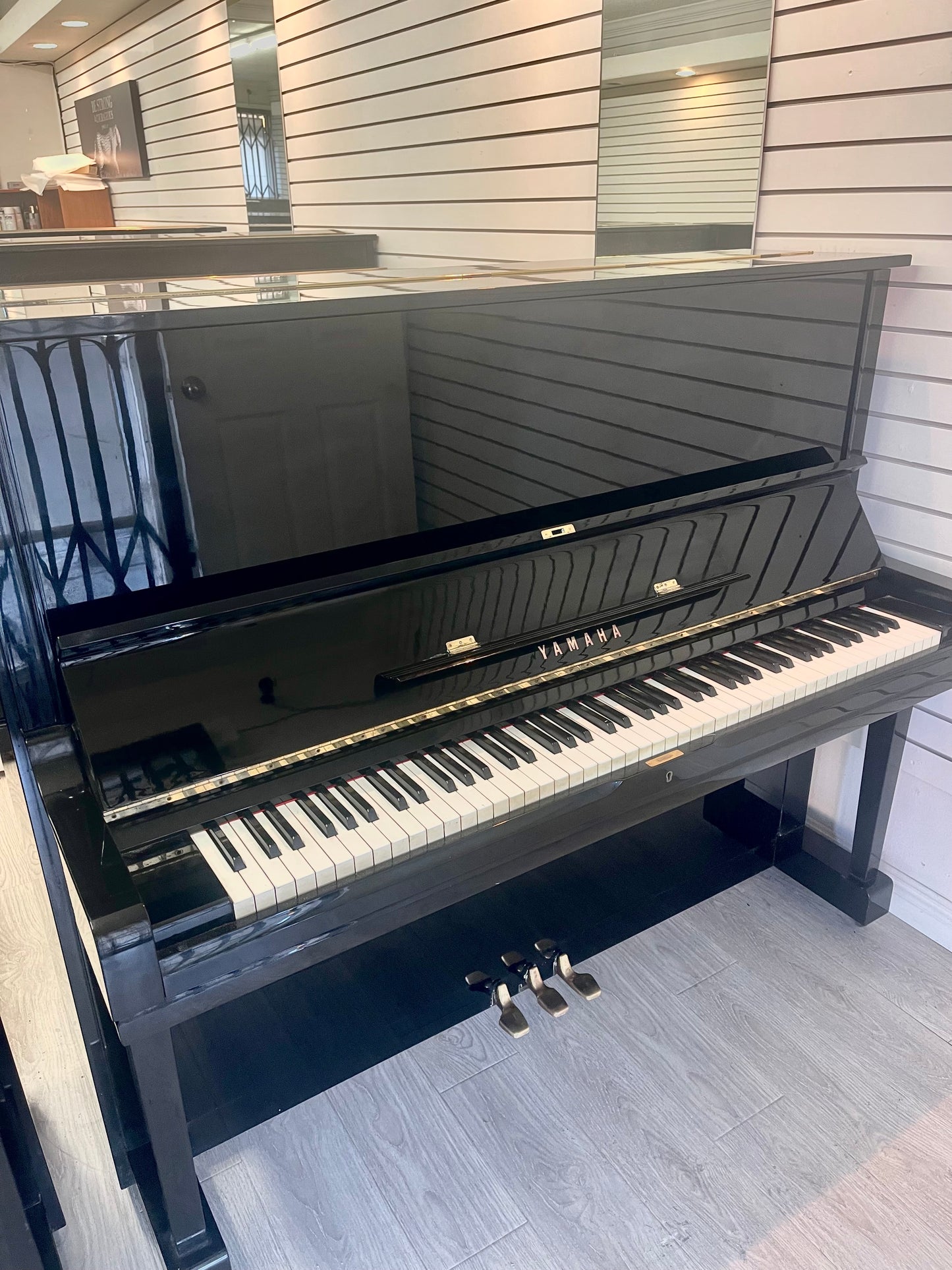 Great condition Yamaha U3 Upright Piano