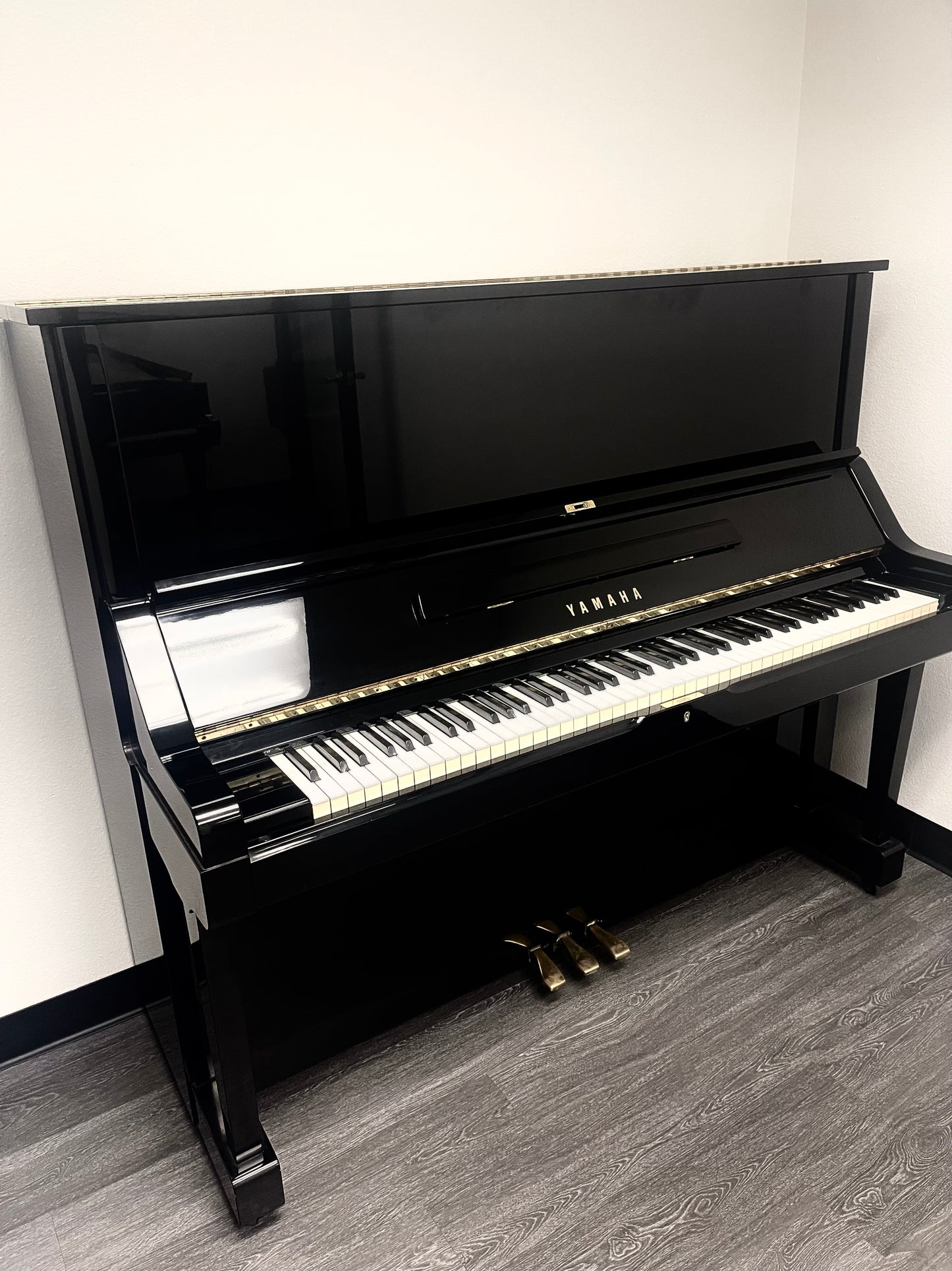 Excellent Condition Yamaha UX52” Upright Piano