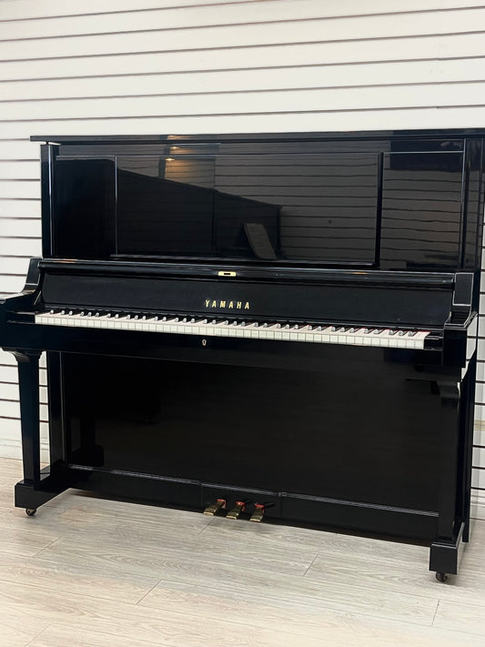 1990 Yamaha UX5 Upright Piano in Mint Condition