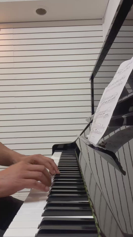 Superb resonance Yamaha UX52” Upright Piano